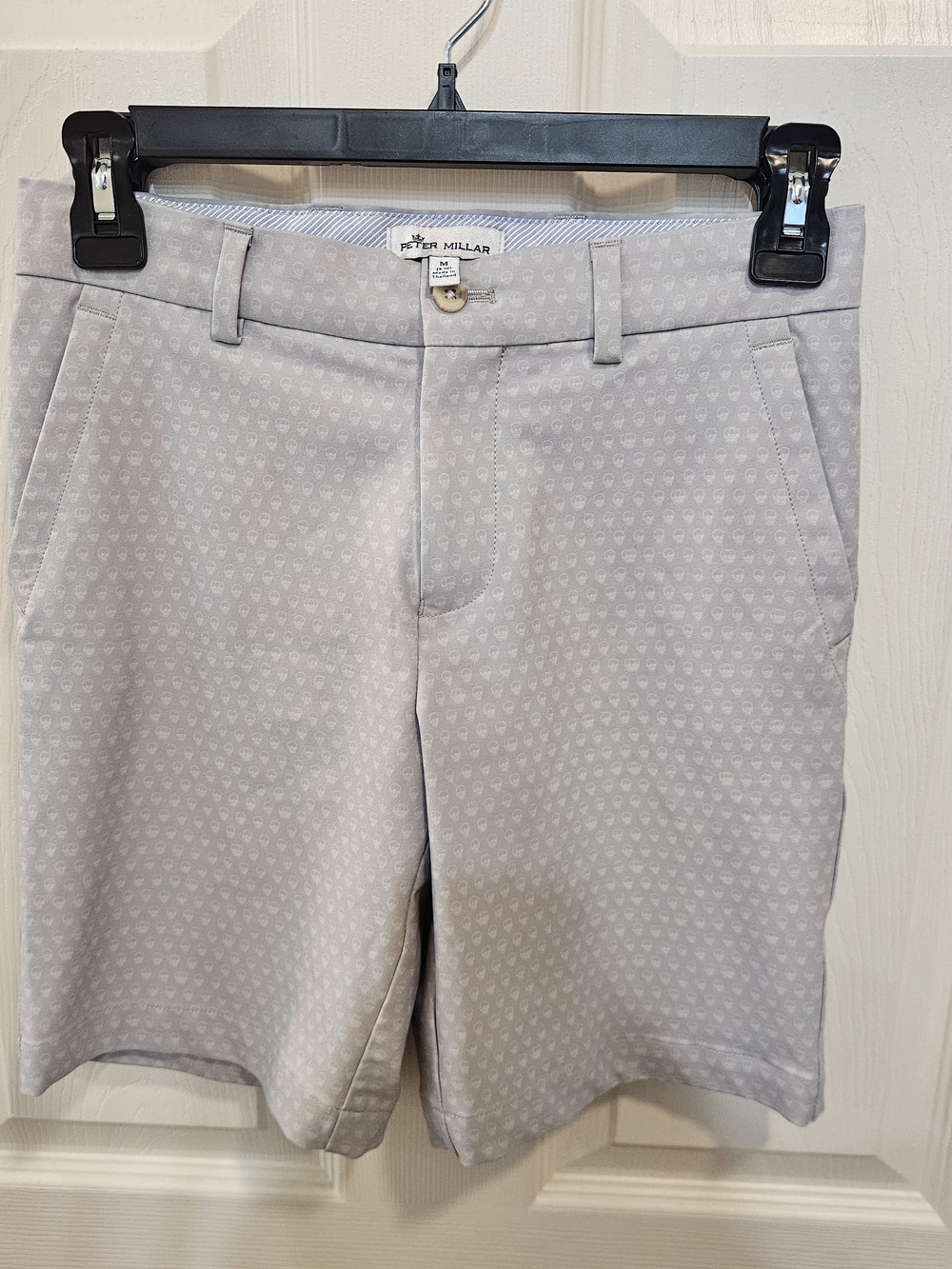 Peter Millar Youth M (9-10) Light Gray Skull Golf Shorts NWOT